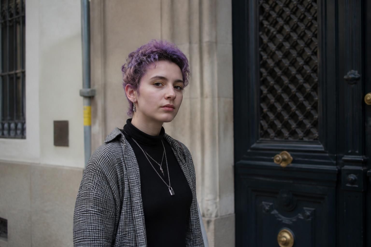 découvrez la psychologie de la pomosexualité et comment les recherches scientifiques éclairent cette identité fluide et inclusive.
