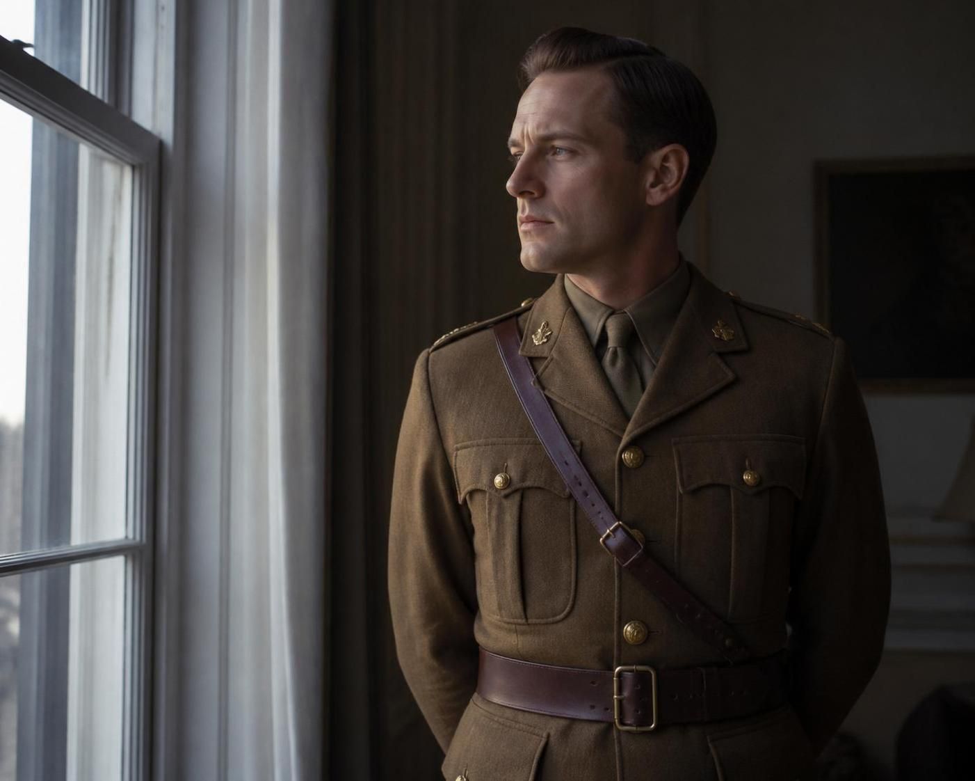 découvrez notre récit intime et captivant sur la découverte et l'expérimentation du fétiche des uniformes militaires, entre émotions et sensations inédites.